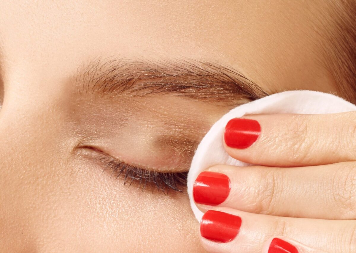 How to Remove Mascara Without Makeup Remover? Tech Remarkable